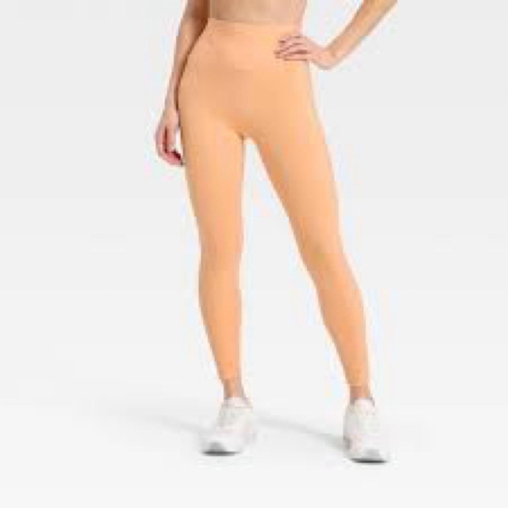 All in Motion Women's Peach Super Flex Ultra High Rise Pocketed Leggings
